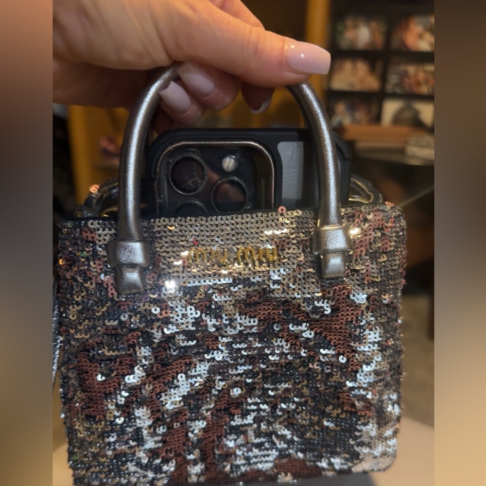 🦄 Miu Miu sequin mini bag 🦄 - Picture 16 of 17